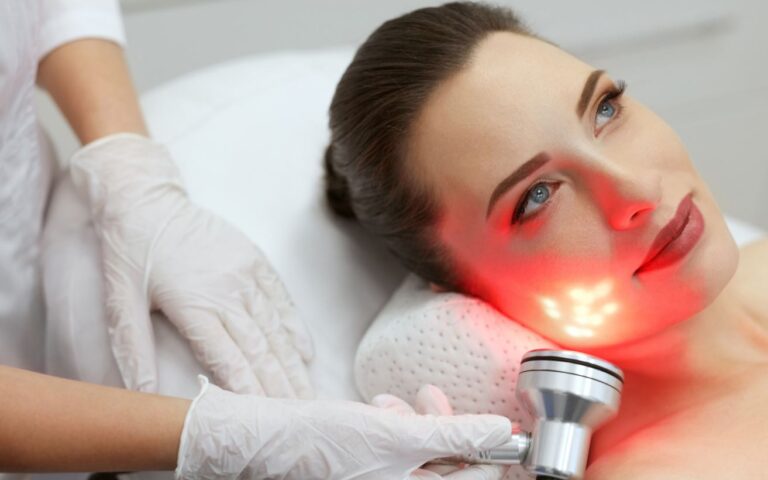 4 Ways Red Light Therapy Can Improve Your Skin